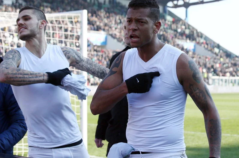 post card Icardi y Guarin.webp